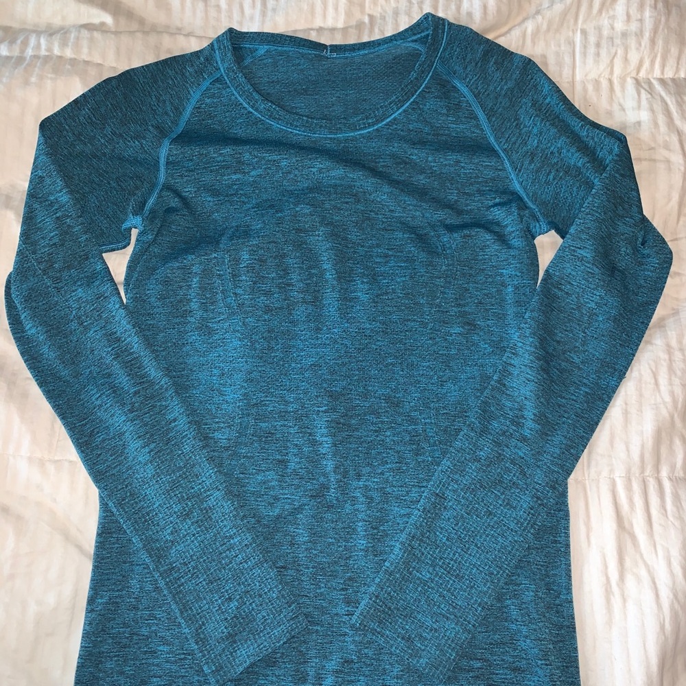 Lululemon long sleeve swiftly